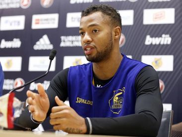 Rueda de prensa del base del Herbalife Gran Canaria Clevin Hannah Rueda de prensa del base del Herbalife Gran Canaria Clevin Hannah