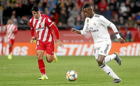 Pedro Porro (Girona FC) es uno de los laterales derechos seleccionados. Pedro Porro (Girona FC) es uno de los laterales derechos seleccionados.