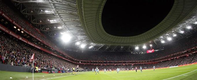 El Parlamento Vasco respalda que San Mamés acoja una final europea de fútbol El Parlamento Vasco respalda que San Mamés acoja una final europea de fútbol