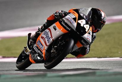 Canet le da la primera "pole" al ex campeón mundial Max Biaggi