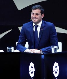 Casillas retransmitirá los partidos de la Liga para el extranjero en redes sociales Casillas retransmitirá los partidos de la Liga para el extranjero en redes sociales