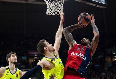 73-71. Petteri Koponen fulmina al Barça Lassa en el último segundo 73-71. Petteri Koponen fulmina al Barça Lassa en el último segundo