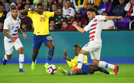 1-0. Zardes marca el gol del merecido triunfo de Estados Unidos 1-0. Zardes marca el gol del merecido triunfo de Estados Unidos