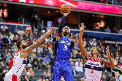 123-119. Ross mantiene a los Magic a la caza de una plaza para las finales 123-119. Ross mantiene a los Magic a la caza de una plaza para las finales