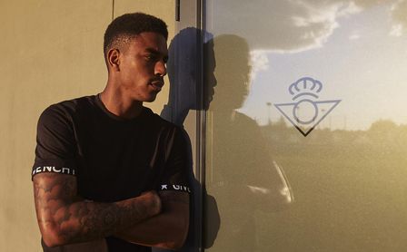 Junior habla sobre su futuro, la Premier, la selección y su "padre deportivo" Junior habla sobre su futuro, la Premier, la selección y su "padre deportivo"