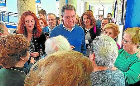 Juan Espadas visitó varios centros en el Distrito Macarena. Juan Espadas visitó varios centros en el Distrito Macarena.