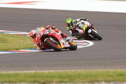 Márquez cede mucho terreno al final y Dovizioso lo recupera todo Márquez cede mucho terreno al final y Dovizioso lo recupera todo