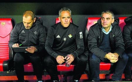 Desde hace diez años no repiten los técnicos en los dos derbis de una temporada Desde hace diez años no repiten los técnicos en los dos derbis de una temporada