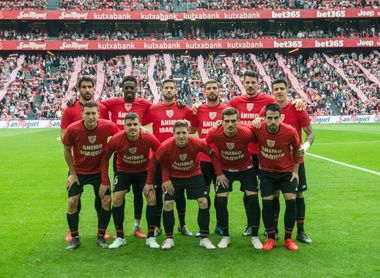 El detallazo del Athletic con Caparrós El detallazo del Athletic con Caparrós