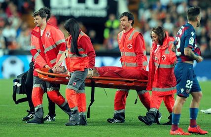 Piccini, sometido a pruebas en el hospital tras un fuerte golpe en un costado Piccini, sometido a pruebas en el hospital tras un fuerte golpe en un costado