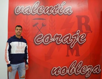 Franco Di Santo: "Jugar con Messi no se puede describir con palabras" Franco Di Santo: "Jugar con Messi no se puede describir con palabras"