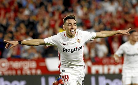Munir, celebrando un gol. Munir, celebrando un gol.