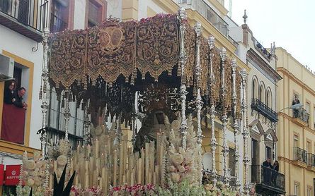 La Madrugá más tranquila; lluvia para el Viernes Santo La Madrugá más tranquila; lluvia para el Viernes Santo
