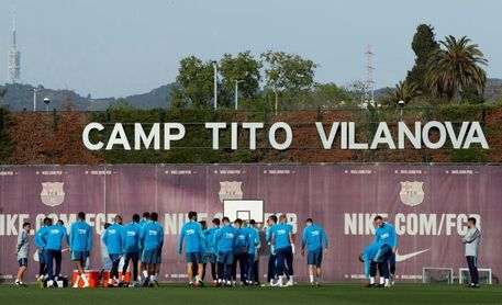 Umtiti se entrena con normalidad y entra en la convocatoria Umtiti se entrena con normalidad y entra en la convocatoria