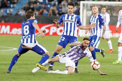 2-2. La perseverancia del Valladolid arranca un empate ante el Alavés 2-2. La perseverancia del Valladolid arranca un empate ante el Alavés