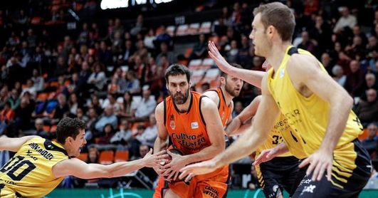 88-73. Un Valencia coral prolonga su dulce resaca a costa de un limitado Tenerife 88-73. Un Valencia coral prolonga su dulce resaca a costa de un limitado Tenerife