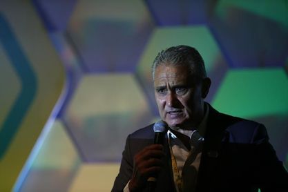 Tite dice que Neymar tiene tiempo de recuperarse y no descarta a Vinicius Tite dice que Neymar tiene tiempo de recuperarse y no descarta a Vinicius