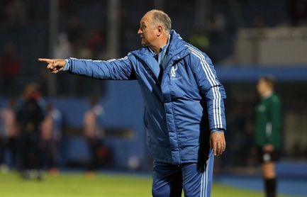 Sampaoli versus Scolari: alto voltaje en los banquillos de la Liga brasileña Sampaoli versus Scolari: alto voltaje en los banquillos de la Liga brasileña