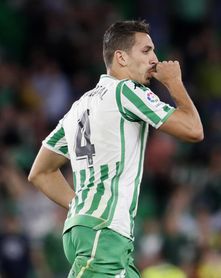 Zou Feddal, reserva de otro fútbol Zou Feddal, reserva de otro fútbol