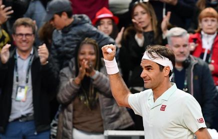 Federer sobrevive a la solidez de Coric y ya está en cuartos Federer sobrevive a la solidez de Coric y ya está en cuartos
