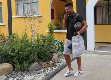 El panameño Blackburn busca sacar el título de goleador al boliviano Saucedo El panameño Blackburn busca sacar el título de goleador al boliviano Saucedo