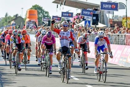 Ewan suma su segundo triunfo y reclama la corona de mejor esprinter Ewan suma su segundo triunfo y reclama la corona de mejor esprinter
