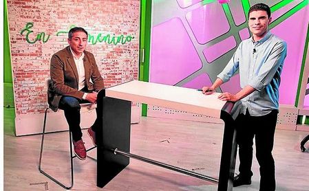 Contreras es el nuevo entrenador del Real Betis Féminas. Contreras es el nuevo entrenador del Real Betis Féminas.