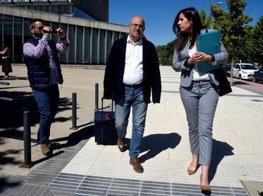 En libertad con cargos los seis detenidos por amaños en partidos de fútbol En libertad con cargos los seis detenidos por amaños en partidos de fútbol