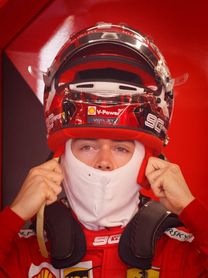 Ferrari domina los ensayos; Hamilton besa el muro y Sainz se suelta en Canadá Ferrari domina los ensayos; Hamilton besa el muro y Sainz se suelta en Canadá