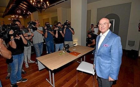 Despido de Serra: golpe bajo, duro y doloroso Despido de Serra: golpe bajo, duro y doloroso