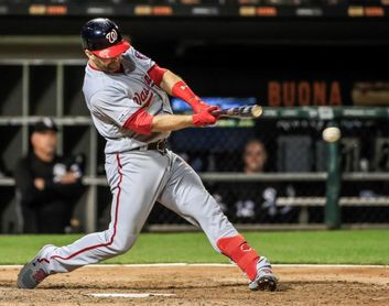 6-2. Corbin domina a los Filis desde la lomita 6-2. Corbin domina a los Filis desde la lomita