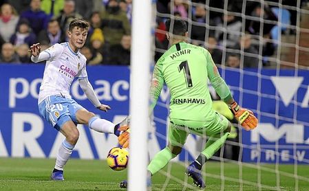 Gual no ha brillado como esperaba en el Real Zaragoza. Gual no ha brillado como esperaba en el Real Zaragoza.