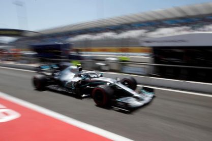 Mercedes sigue al frente en los terceros entrenamientos libres Mercedes sigue al frente en los terceros entrenamientos libres