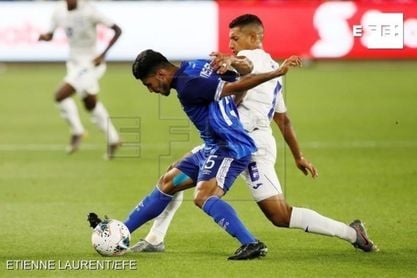 4-0. Honduras salva el honor con goleada y elimina a El Salvador 4-0. Honduras salva el honor con goleada y elimina a El Salvador