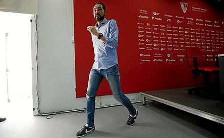 Machín, el día de su despedida del Sevilla. Machín, el día de su despedida del Sevilla.
