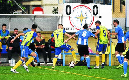 Lance del Rociera-Bellavista del pasado curso, partido que se volverá a jugar en Primera Andaluza. Lance del Rociera-Bellavista del pasado curso, partido que se volverá a jugar en Primera Andaluza.