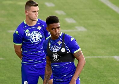 Tanteo a la baja del Barcelona por Junior Tanteo a la baja del Barcelona por Junior