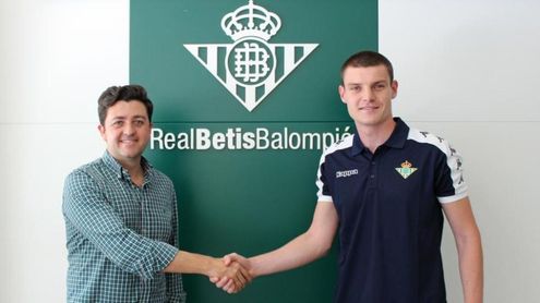 Xiker Ozerinjauregi refuerza la defensa del Betis Deportivo Xiker Ozerinjauregi refuerza la defensa del Betis Deportivo