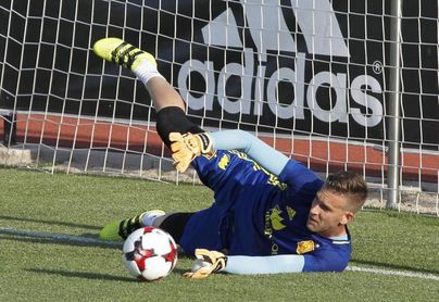 El Liverpool ficha al español Adrián San Miguel para la portería El Liverpool ficha al español Adrián San Miguel para la portería