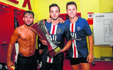Sarabia: "Estaba feliz en el Sevilla pero quería seguir escalando" Sarabia: "Estaba feliz en el Sevilla pero quería seguir escalando"