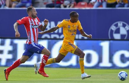 El San Luis empata con el campeón Tigres, pese a jugar con un hombre menos El San Luis empata con el campeón Tigres, pese a jugar con un hombre menos