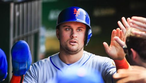 4-3. Davis pega sencillo y remolca la victoria de los Mets 4-3. Davis pega sencillo y remolca la victoria de los Mets