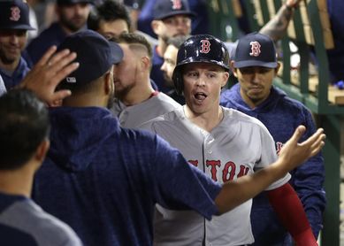 5-4. Holt impulsa la del triunfo de los Medias Rojas sobre los Reales, en un partido suspendido 5-4. Holt impulsa la del triunfo de los Medias Rojas sobre los Reales, en un partido suspendido
