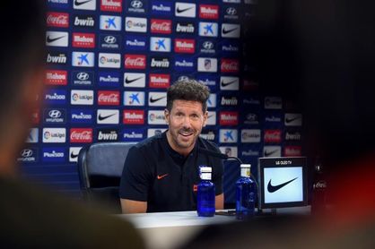 Simeone: "Fernando Torres es una leyenda absoluta del fútbol" Simeone: "Fernando Torres es una leyenda absoluta del fútbol"