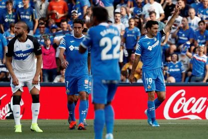 1-1. El Alavés resiste a la desesperación del Getafe 1-1. El Alavés resiste a la desesperación del Getafe