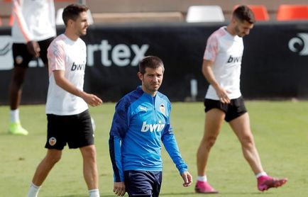 El Valencia entrena ante su primer partido de Liga de Campeones de esta temporada El Valencia entrena ante su primer partido de Liga de Campeones de esta temporada