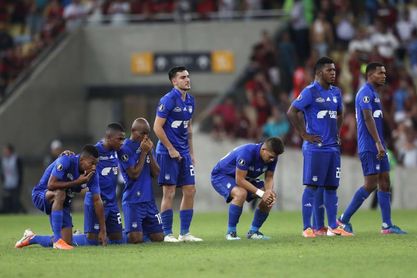 Emelec, Nacional, Cuenca y Guayaquil City buscan un pase a los "playoffs" en Ecuador Emelec, Nacional, Cuenca y Guayaquil City buscan un pase a los "playoffs" en Ecuador