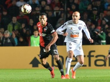 2-1. Colón logra una esforzada ventaja, aunque mínima, ante Atlético Mineiro 2-1. Colón logra una esforzada ventaja, aunque mínima, ante Atlético Mineiro