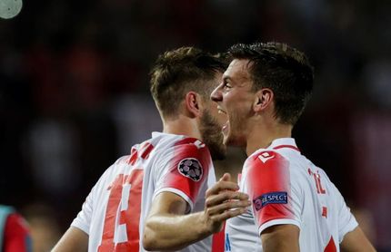 3-1. El Estrella Roja remonta una desventaja y se impone al Olympiacos 3-1. El Estrella Roja remonta una desventaja y se impone al Olympiacos