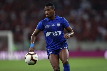 Barcelona-Delfín y Liga-Emelec prenden semifinales por título de Copa Ecuador Barcelona-Delfín y Liga-Emelec prenden semifinales por título de Copa Ecuador